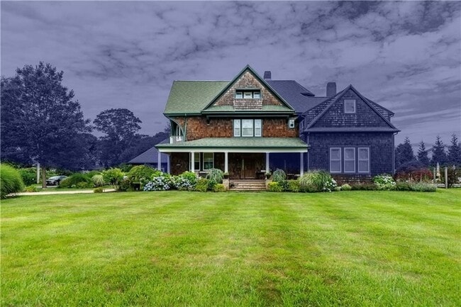 Photo - 7 Gibson Ave House