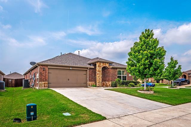 Building Photo - 1911 Meadow Crest Dr