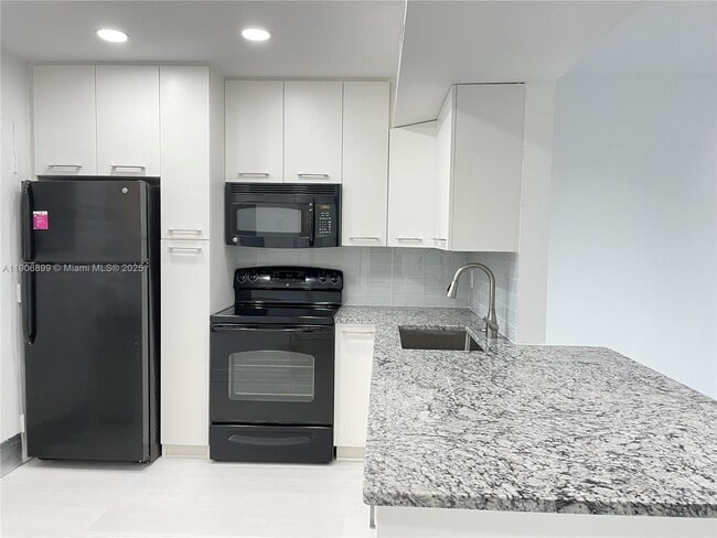 Foto del edificio - 2810 NE 201st Terrace