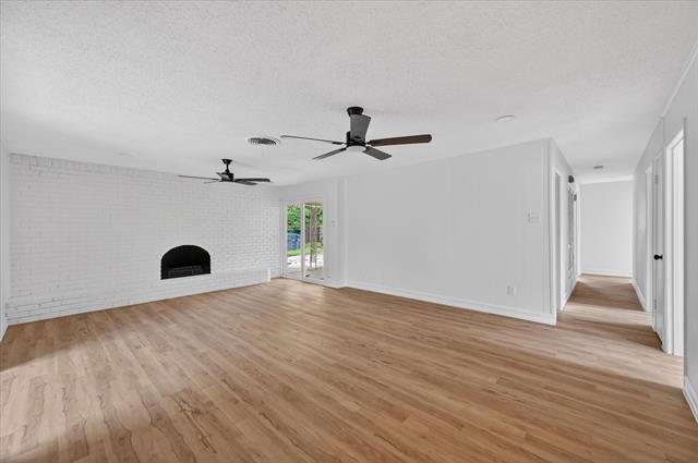 Foto del edificio - 158 Cotillion Rd