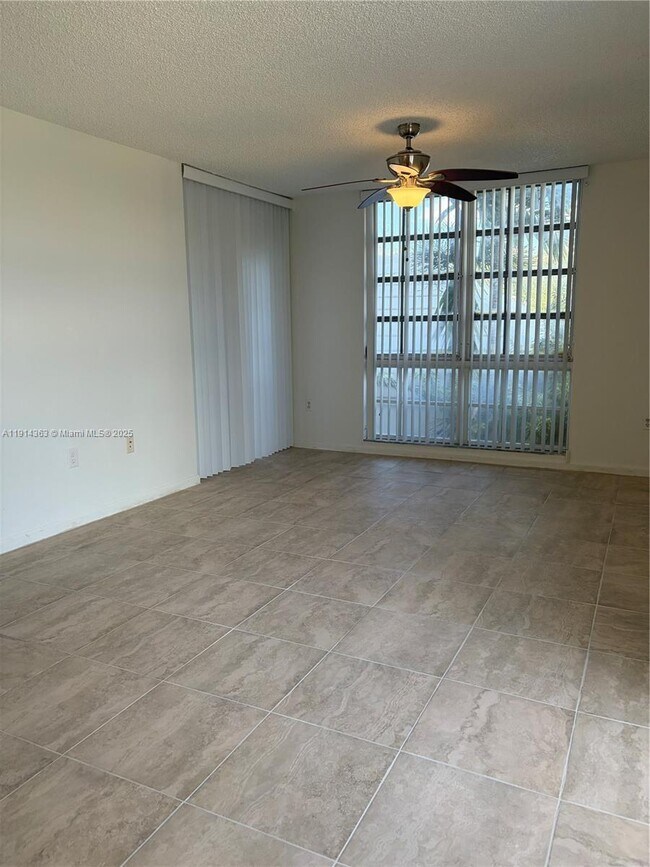 Foto del edificio - 1280 S Alhambra Cir