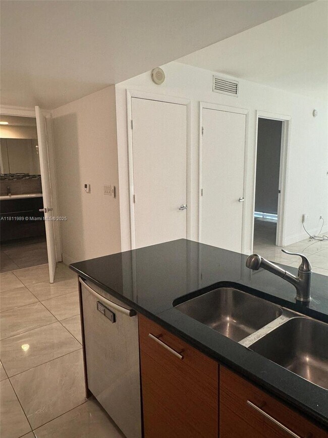 Building Photo - 50 Biscayne Blvd