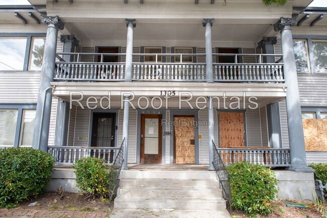 Building Photo - 1305 S 6th Ave