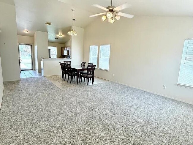 Building Photo - 2821 Fennel Rd