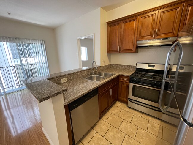 Foto del edificio - 7035 Lanewood Ave