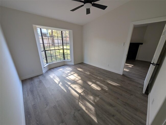 Building Photo - 1601 Faro Dr