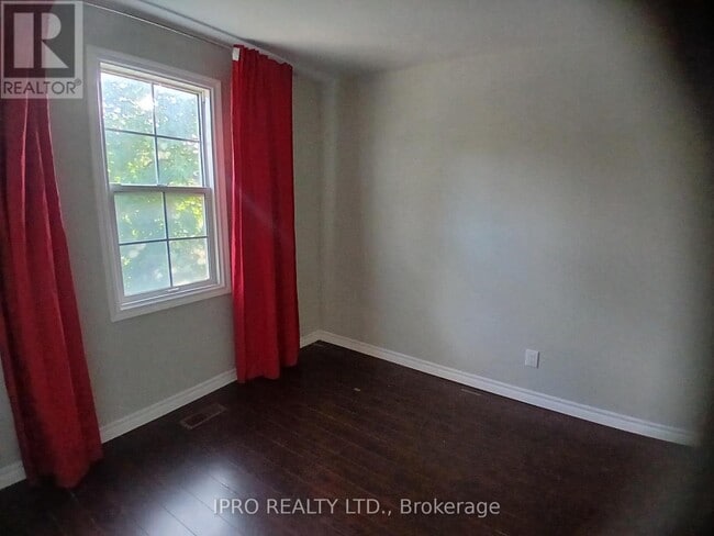Building Photo - 367 Kipling Ave