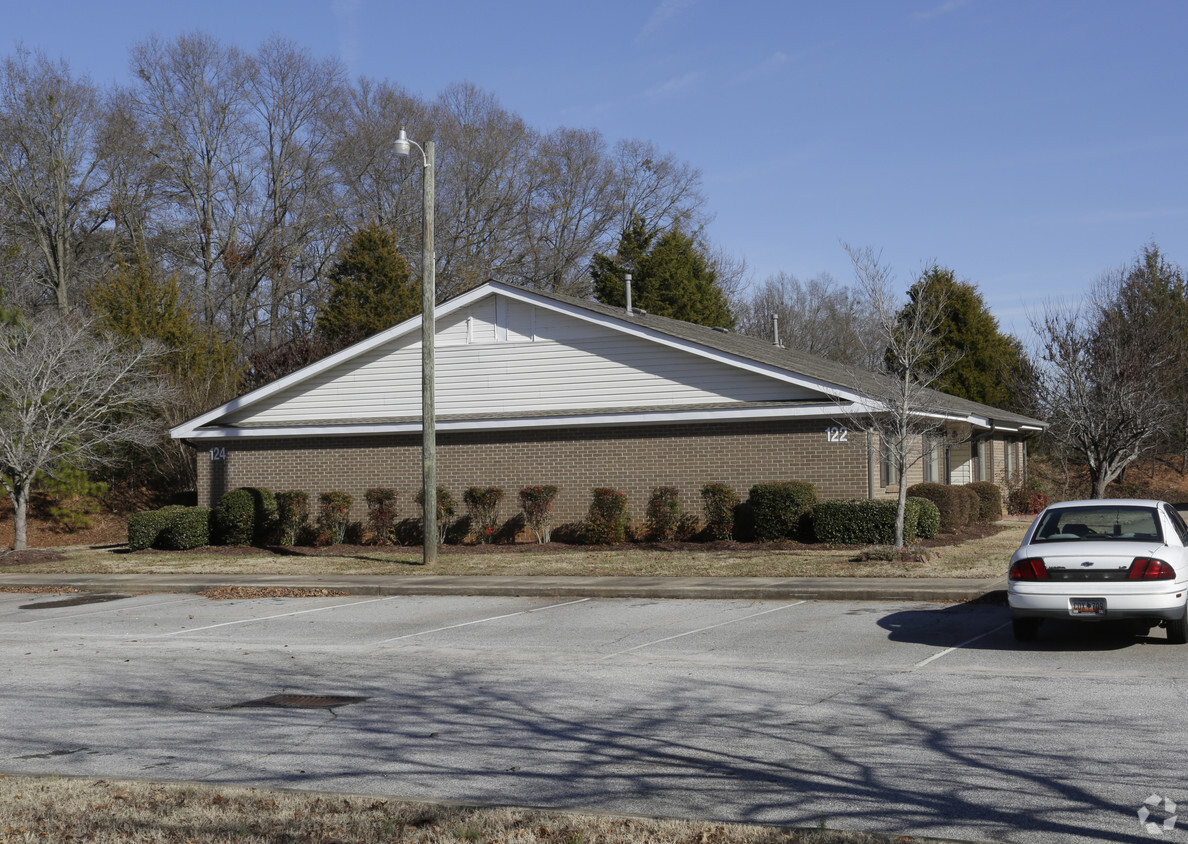 Building Photo - Georgia Manor