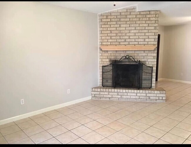 Foto del edificio - 3110 Kleinmann Ave