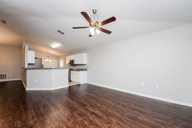 Building Photo - 3047 Elbib Dr