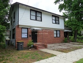 Building Photo - 1206 Cherry St