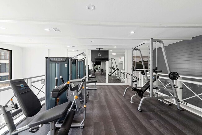 Foto del edificio - 5250 Town and Country Blvd