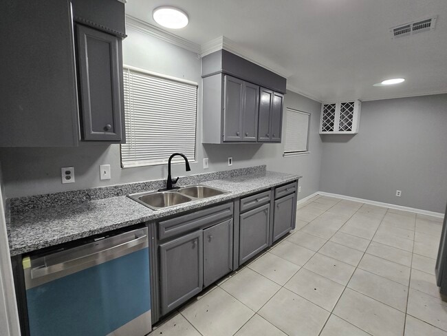 Foto del edificio - 12315 Barbizon Dr