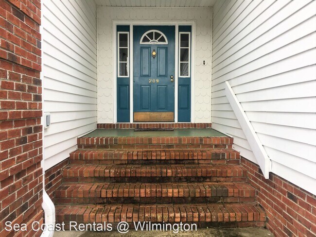 Building Photo - 3 br, 2 bath House - 209 Nantucket Ct