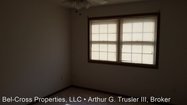 Building Photo - 2 br, 2 bath House - 513 Creekside Drive