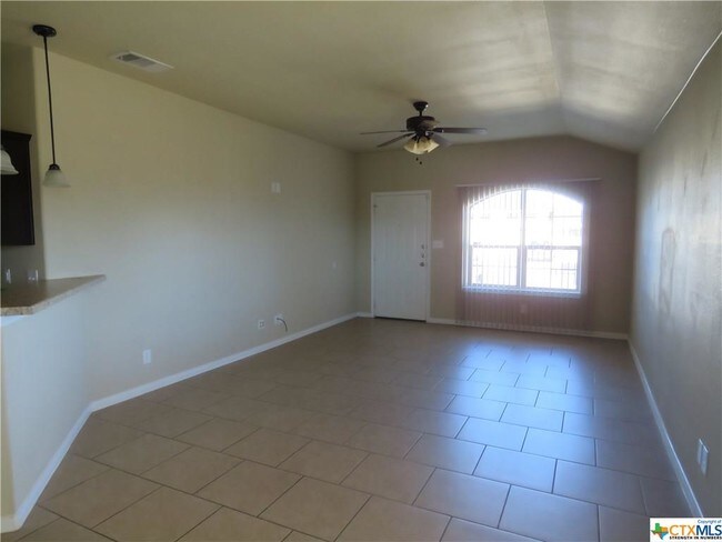 Building Photo - 1200 Loyal Ln