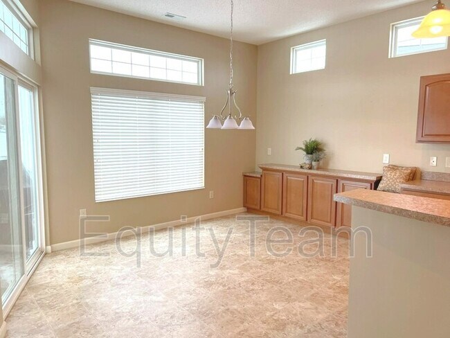 Foto del edificio - 1394 Ironwood Dr