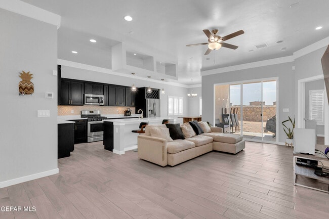 Foto del edificio - 2224 Tierra Nava ST