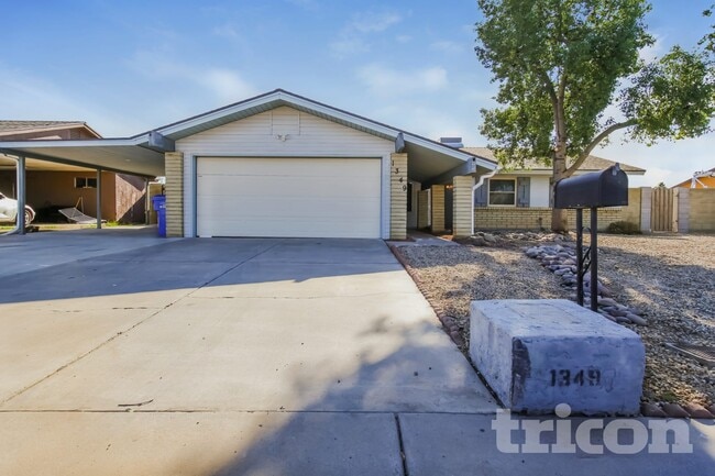 Building Photo - 1349 W Morrow Dr