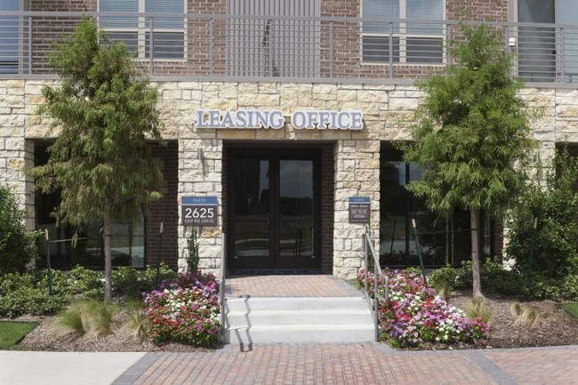 Building Photo - 2 bedroom in Richardson TX 75080