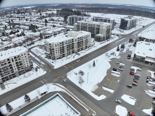 Extérieur 3D - 1020 Paisley Rd