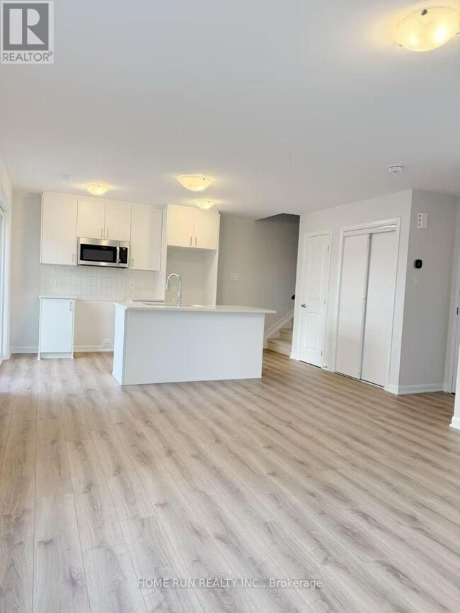 Photo du bâtiment - 1021 Creekway Private