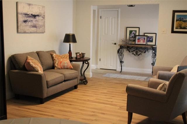 Foto del edificio - 14312 Tanglewood Dr