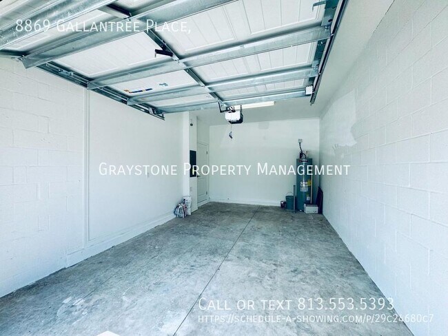 Foto del edificio - 8869 Gallantree Pl