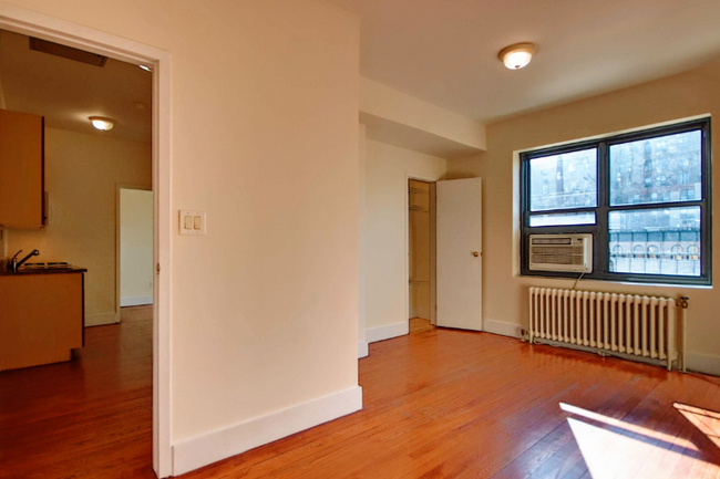 Foto del edificio - 11 Waverly Pl