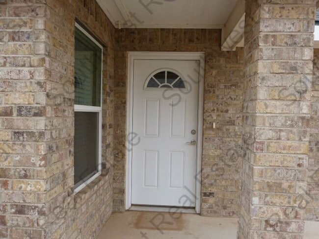 Building Photo - Modern 2 bedrooms Duplex