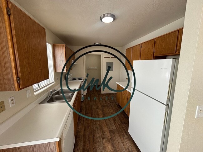 Foto del edificio - VI1377-1377 Village Way