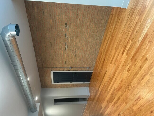 Foto del edificio - 8035 S Langley Ave