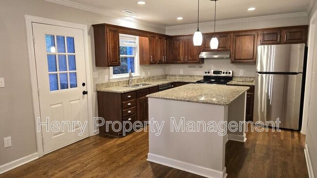 Building Photo - 131 Gold Meadow Dr