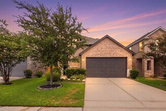 Building Photo - 15718 Highlands Cove Dr
