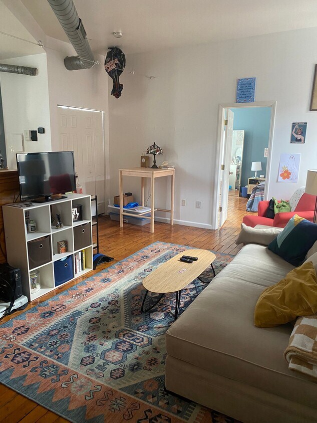 Foto principal - 5170 Butler St