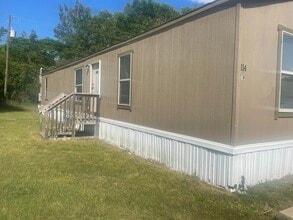 Building Photo - 114 N Lucky Ln