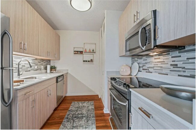 Foto del edificio - 550 N Kingsbury St