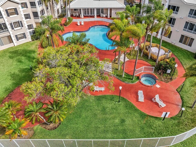 Foto del edificio - 2841 N Oakland Forest Dr