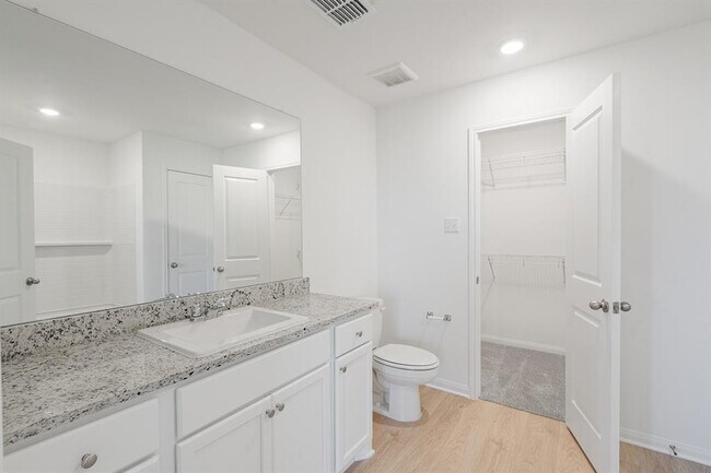Building Photo - 116 Paria Ct