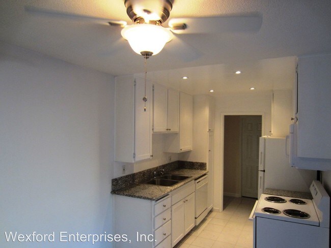 Building Photo - 3737 3rd Ave