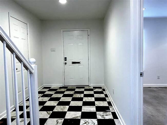 Foto del edificio - 2700 Mason St