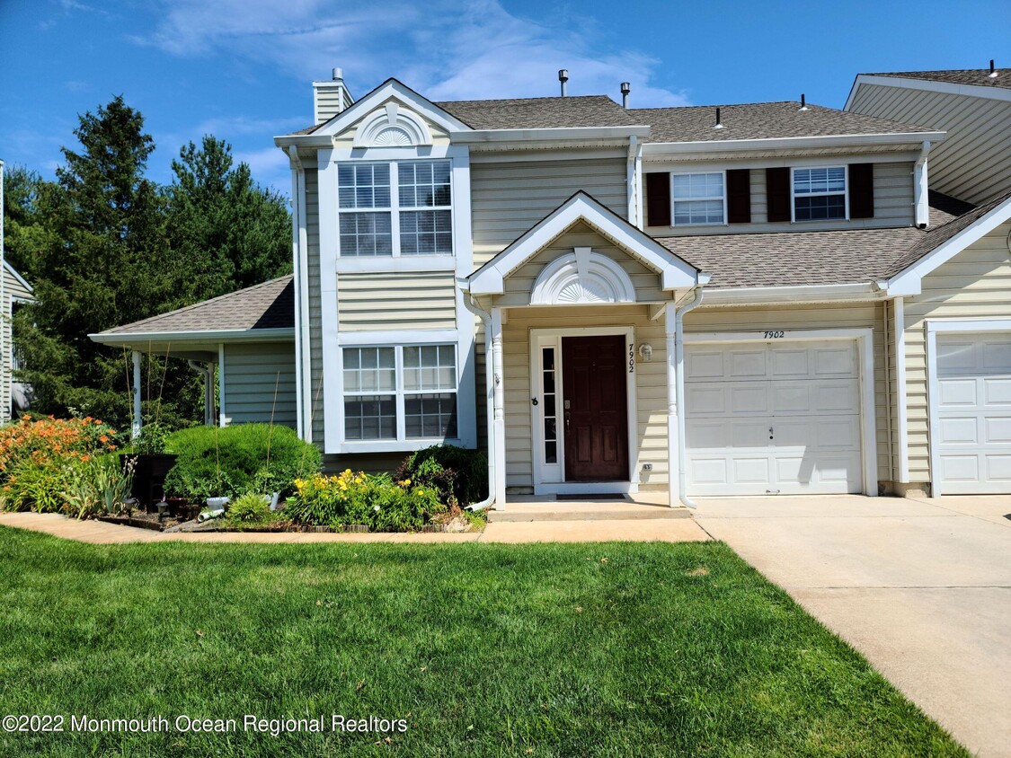Primary Photo - 7902B Normandy Dr