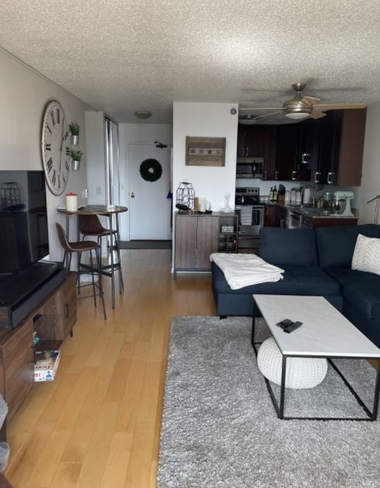 Foto del edificio - 1212 N La Salle Dr