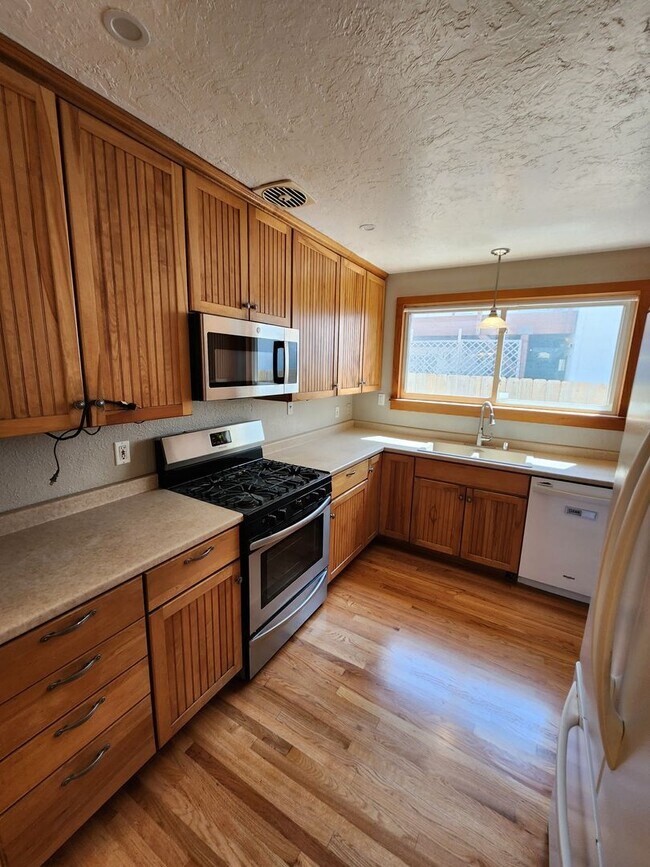 Foto del edificio - Single Story 4 Bedroom House in Clairemont/Bay Park