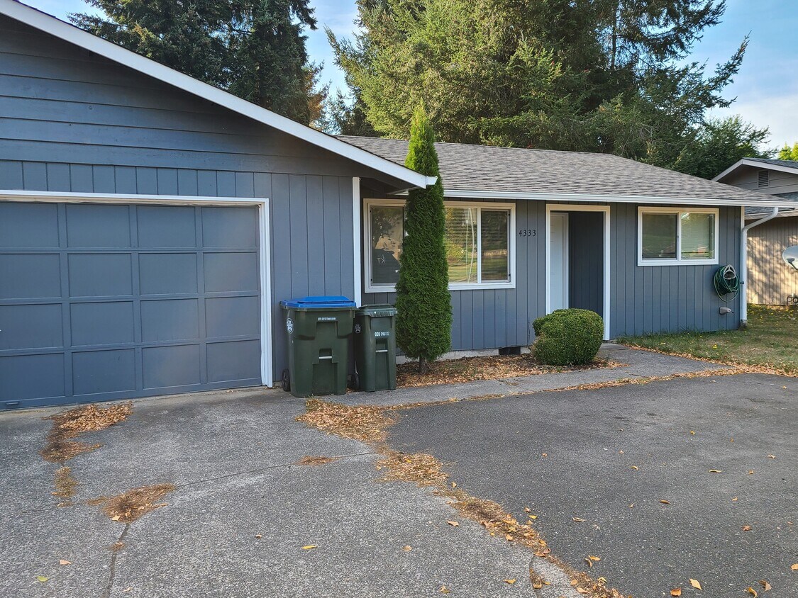 Foto principal - 4333 Ruddell Rd SE
