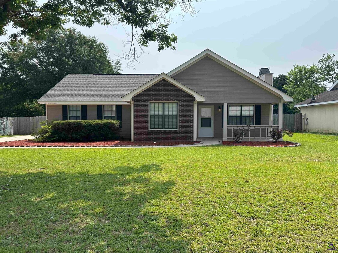 Foto principal - 217 Ridge Bend Dr