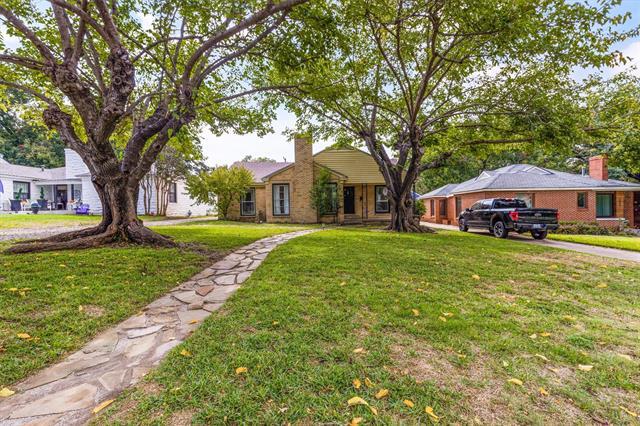 Foto del edificio - 3417 Westcliff Rd S