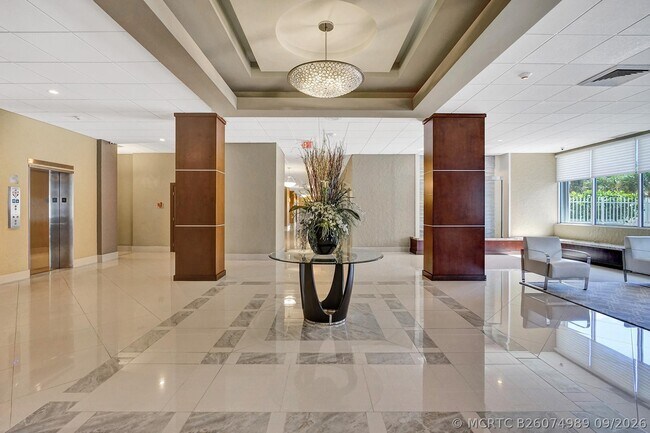 Foto del edificio - 4250 Galt Ocean Dr