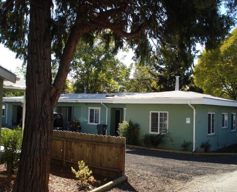 Foto del edificio N.º 2 - 3487 E State Highway 20