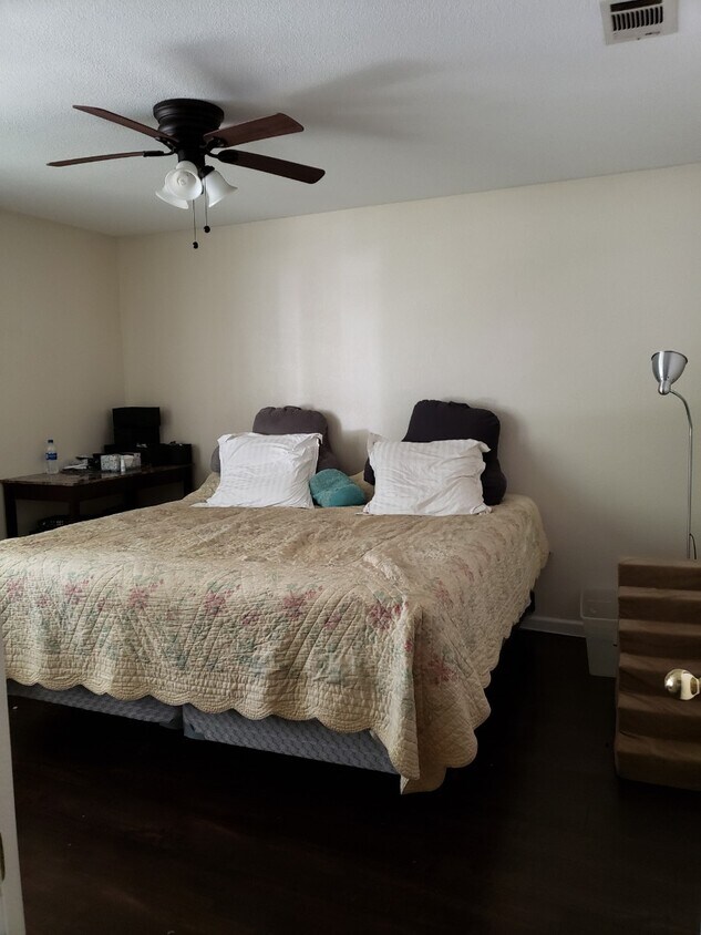 Foto principal - 6100 14th Street